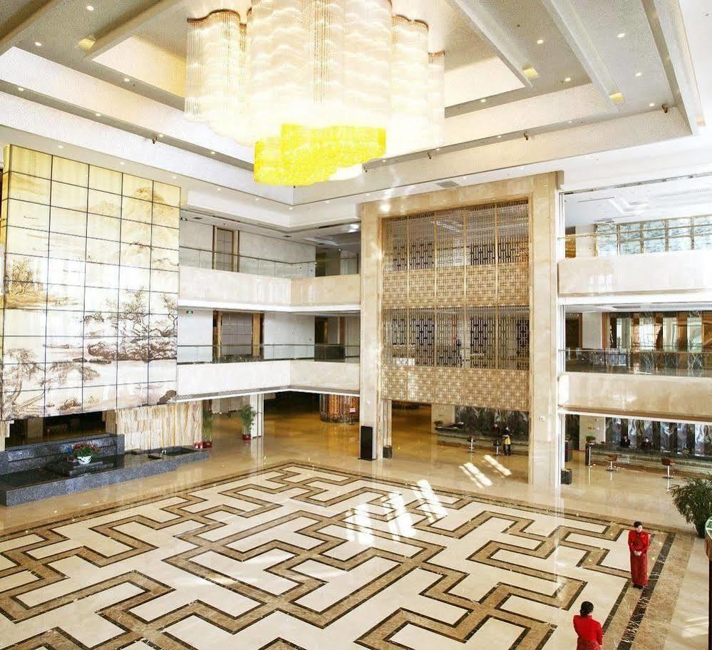 Rongfeng International Hotel Zhaizi Екстериор снимка